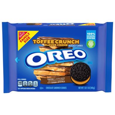 Front of Oreo Toffee Crunch pack showing blue packaging, logo, and toffee crunch flavour detail (482g pack)