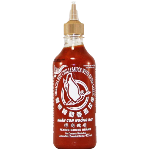 Front of Flying Goose Sriracha Chilli Sauce Extra Garlic bottle showing red label with logo and 455ml size detailing