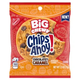 Front of Chips Ahoy Big Chewy Cookie Chocolatey Caramel bag featuring a colourful design with the logo, cookie image, and pack size (71g)