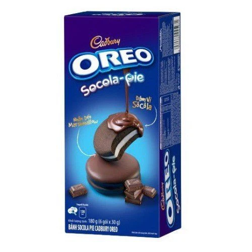 Front of Oreo Socola Pie Cakesters box showing blue and purple packaging with Oreo logo and images of chocolate pie cakes (180g pack)