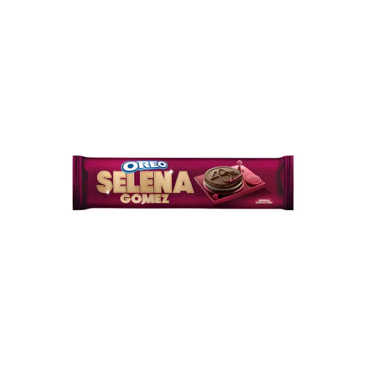 Front of Oreo Selena Gomez Cinnamon Creme pack featuring the logo, cinnamon-flavoured crème filling, and 58g size indication