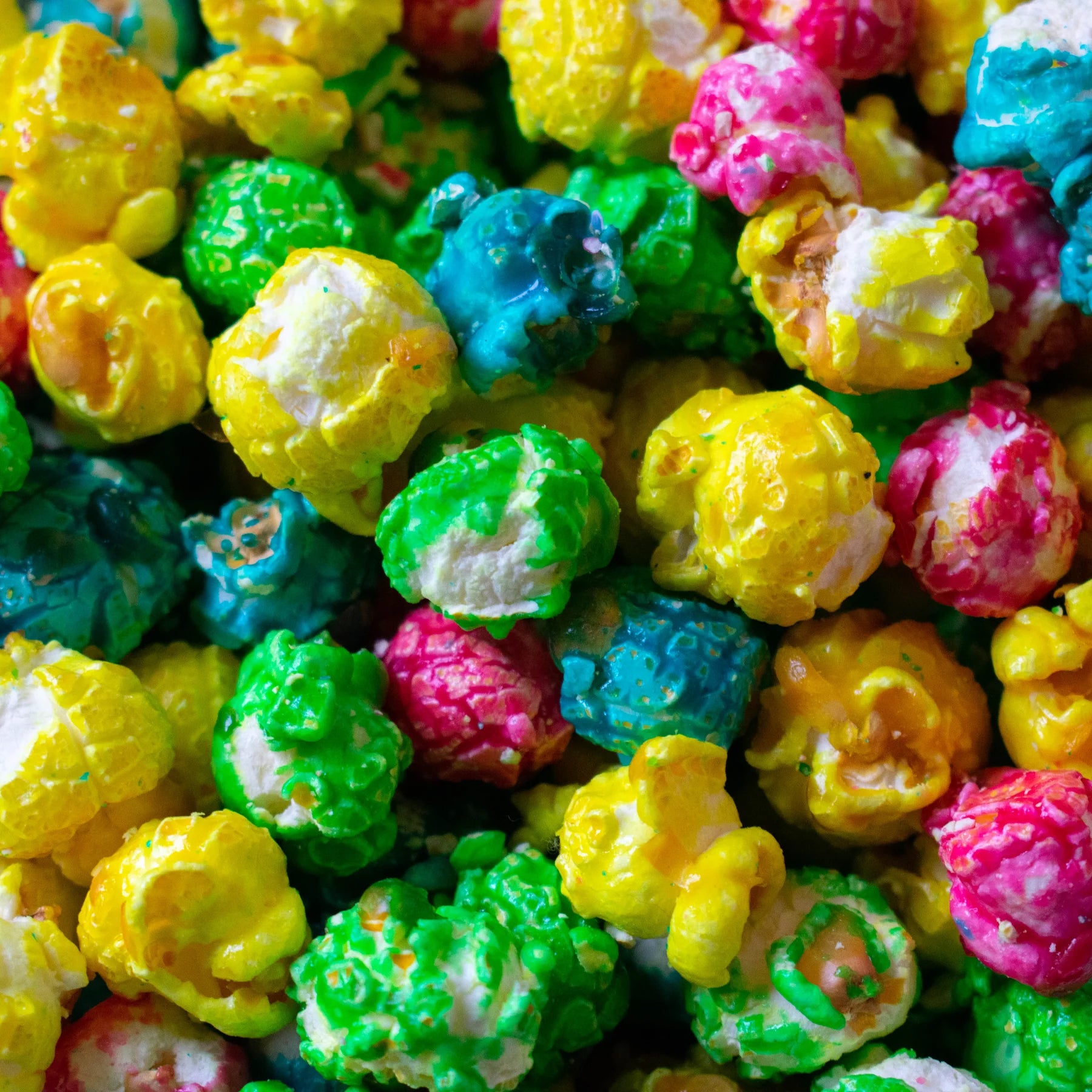 Popcorn Shed Rainbow Vanilla Caramel Gourmet Popcorn (80g)