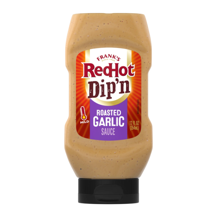 Front of Frank's Red Hot Dip'n Roasted Garlic Sauce bottle showing logo, roasted garlic label, and pack size (340g)