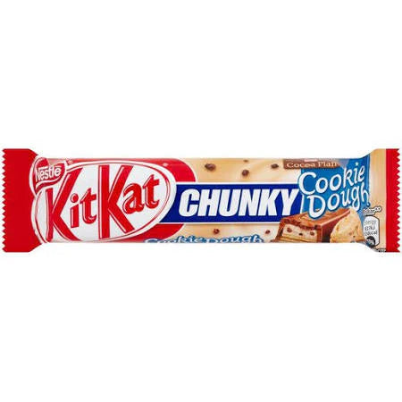 Front of Kit Kat Chunky Cookie Dough wrapper featuring the Kit Kat logo, cookie dough flavour, and 45g pack size.