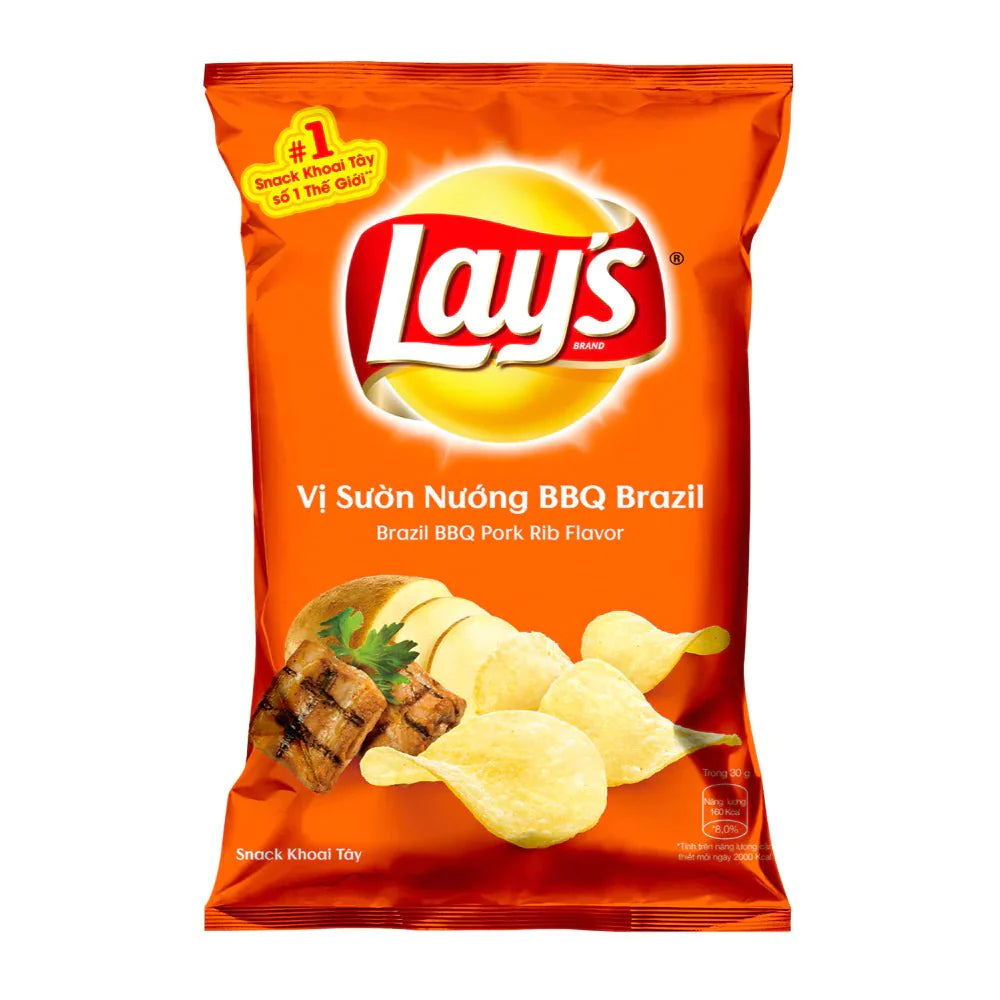 Front of Lay's Brazilian Barbecue Rib bag featuring the logo, vibrant orange packaging, and an image of crispy chips (30g pack)