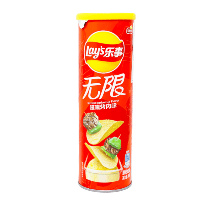 Front of Lays Stax Barbecue Flavour can showing red design, barbecue flavour label, and serving suggestion (90g)