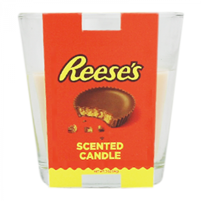 Front of Reese's Peanut Butter Cup Scented Candle showing the logo, image of a peanut butter cup, and label details (90g)