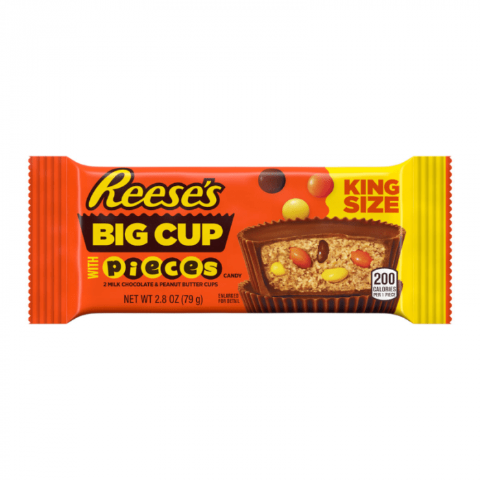 Front of Reese's Pieces Big Cup packaging showcasing the logo, king size label, and vibrant image of the milk chocolate and peanut butter cup (79g pack)