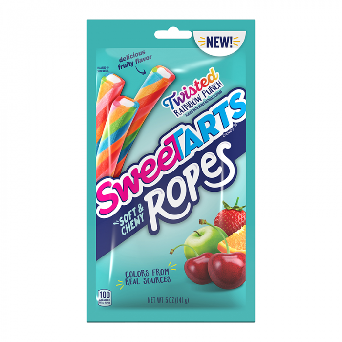 Front of a SweeTarts Ropes bag featuring the brand logo, Twisted Rainbow Punch flavour title, and images of soft, fruity candy ropes (141g pack)