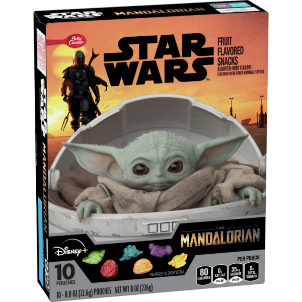 Front of Star Wars The Mandalorian Fruit Snacks (Single) (22.6g) pouch showing branding, fruit-flavoured snacks, and imagery of beloved characters.