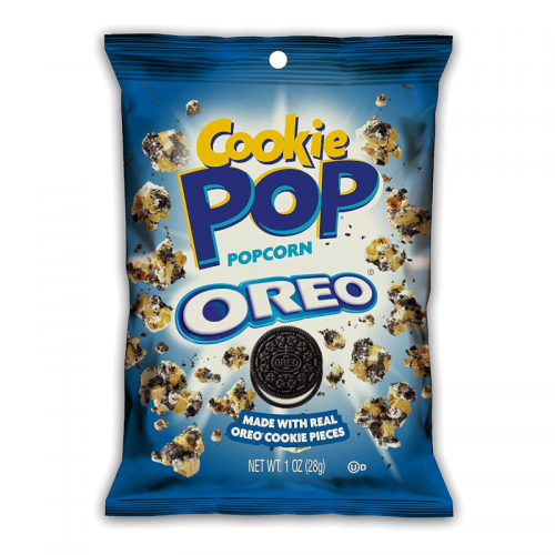 Front of Cookie Pop Oreo Popcorn bag featuring blue logo and Oreo cookie pieces on popcorn (28g)