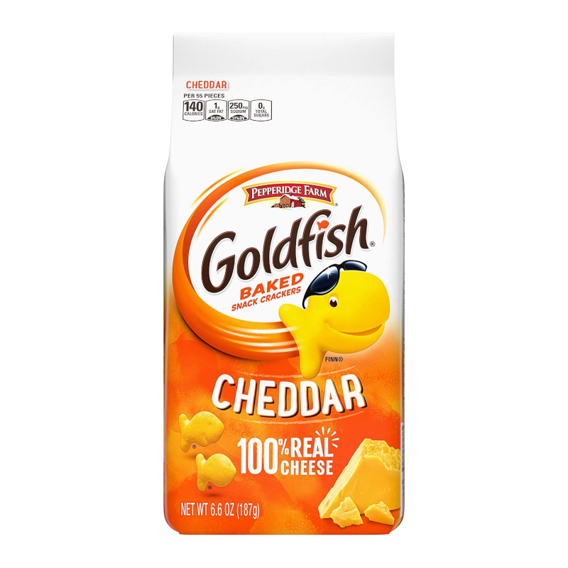 Front of Pepperidge Farm Goldfish Crackers Cheddar Flavour bag showing logo, Cheddar flavour label, and goldfish-shaped crackers (187g pack)