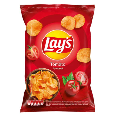 Front of Lay's Tomato bag showing the red logo, tomato flavour label, and images of crisps and tomatoes (130g pack)
