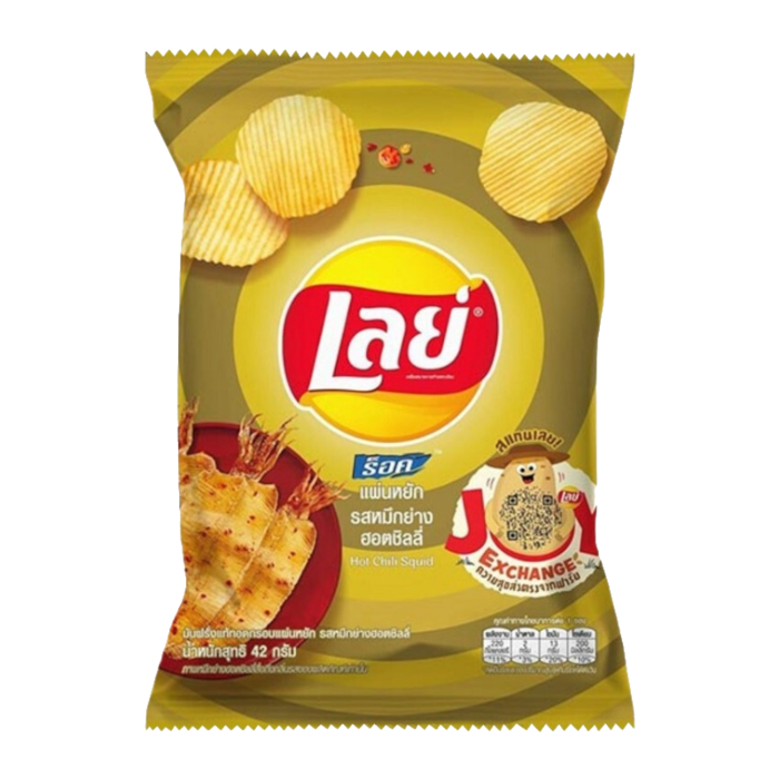 Front of Lay's Hot Chilli Squid bag showcasing the bold logo, flavour description, and crunchy chips (42g pack)