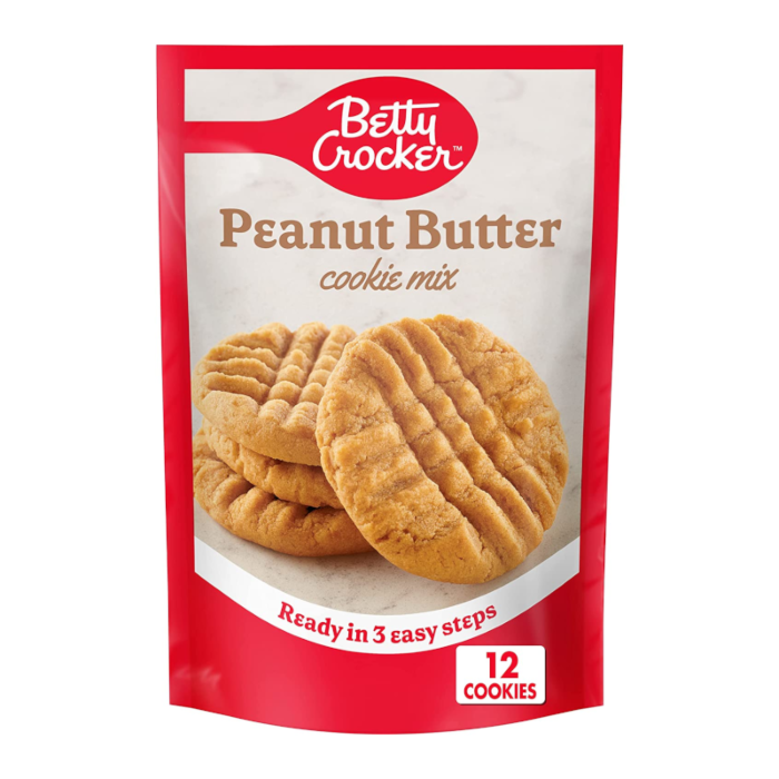 Front of Betty Crocker Snack Size Peanut Butter Cookie Mix showing the logo, 12 cookie servings, and an image of peanut butter cookies (212g pack)