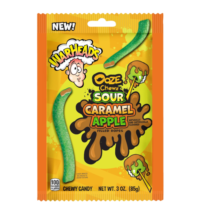 Front of Warheads Ooze Chewz Sour Caramel Apple pack showing logo, chewy ropes, and vibrant packaging (85g)