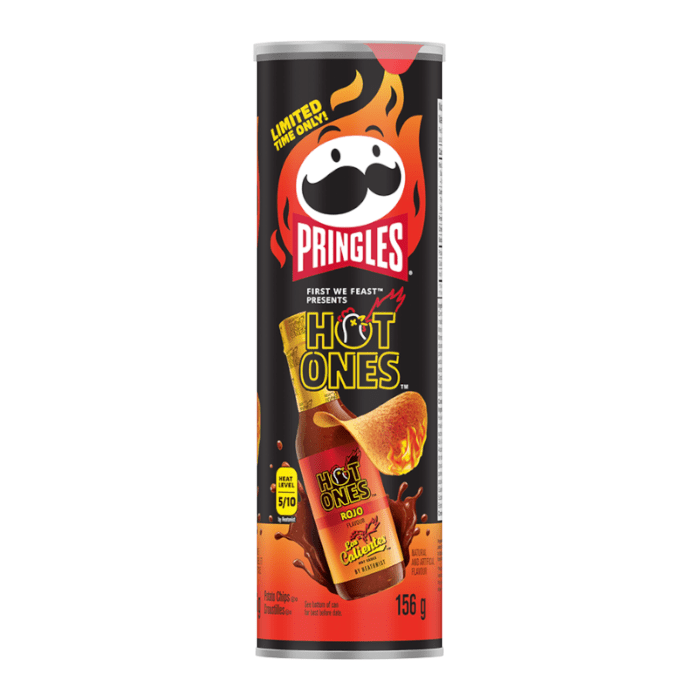 Front of Pringles Hot Ones Rojo canister featuring bold logo and graphics, spicy flavour details, and pack size of 156g