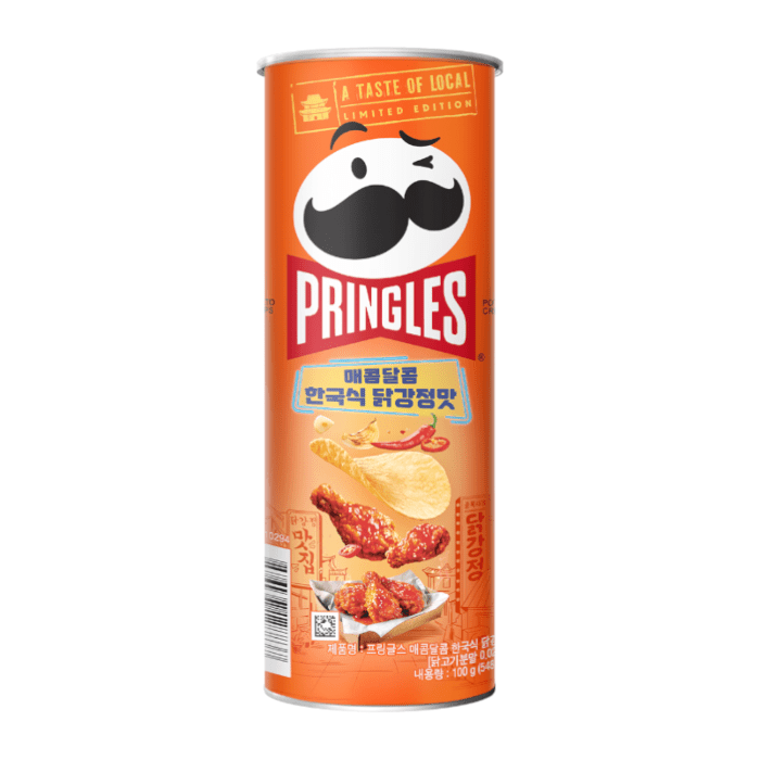Front of Pringles can featuring the logo and the flavour Sweet & Spicy Korean Fried Chicken, with an image of chicken and chips (100g pack)